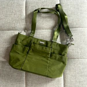 Baggallini nylon green bag